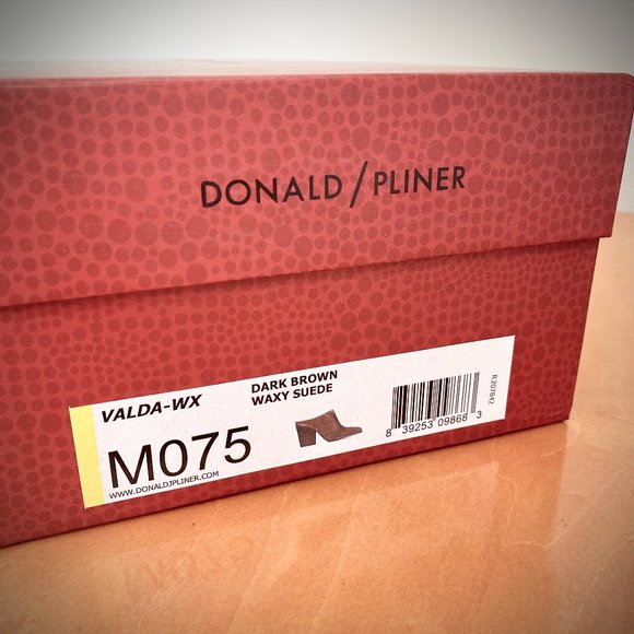 Donald J. Pliner NWT Valda Waxy Suede Mule Bootie in Dark Brown - Picture 12 of 12